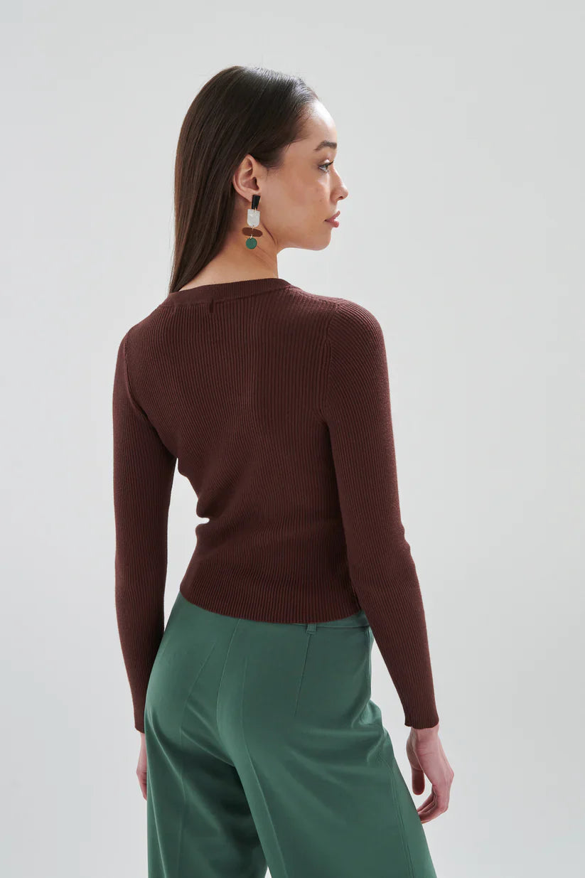 Minimalist women’s rib knit top featuring fitted silhouette and classic crew neck in rich mocha brown tone.