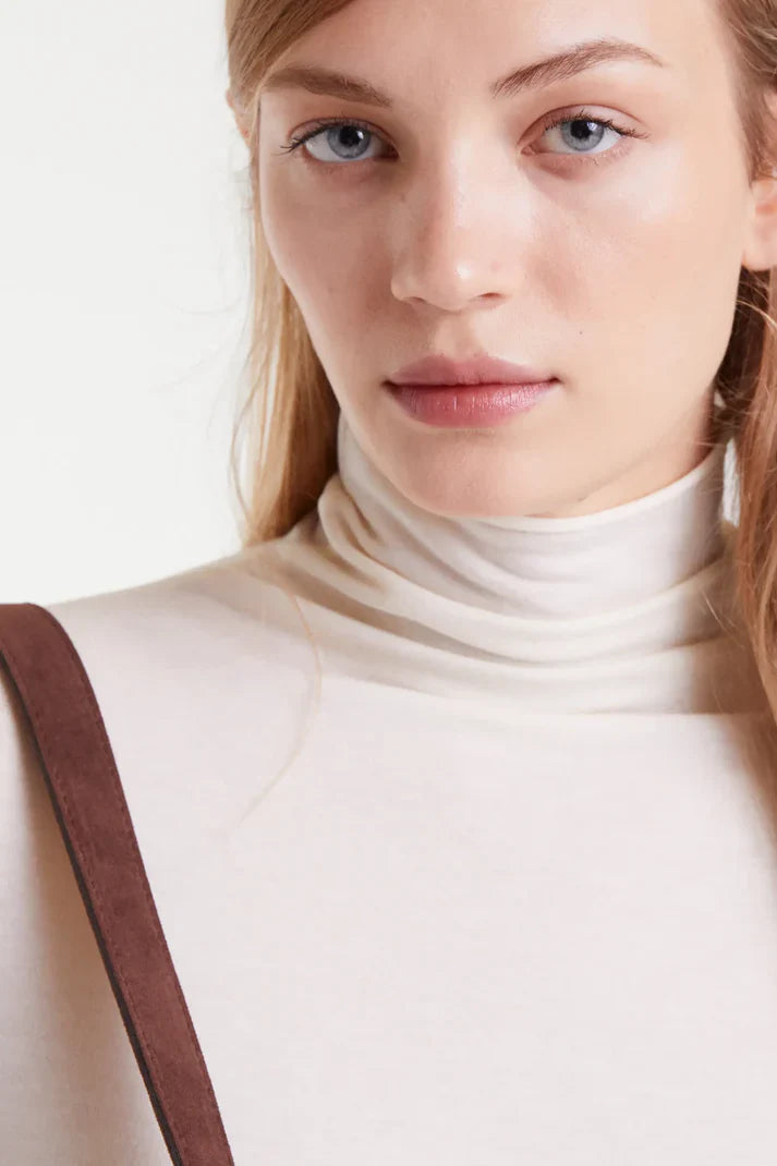 White highneck t-shirt