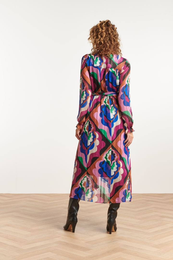 Women’s flowy boho dress featuring abstract floral-inspired print and belted waist for chic effortless elegance.