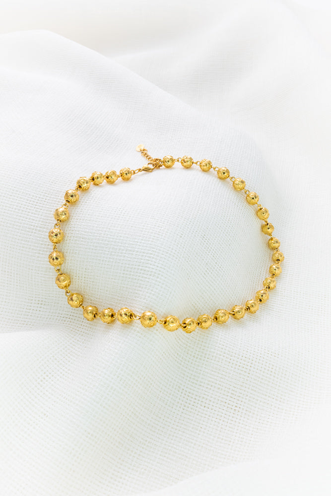 Snappy, elegant stainless steel necklace
Viana Beads crafted like Portuguese filigree.