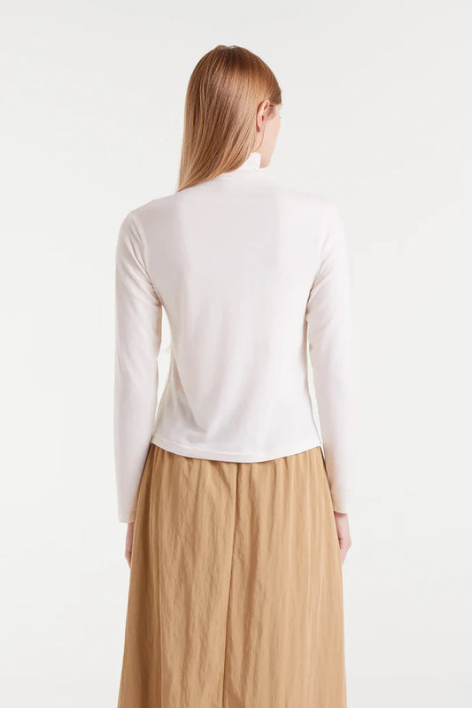 White highneck t-shirt