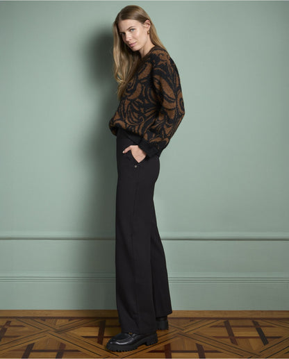 Black trousers
