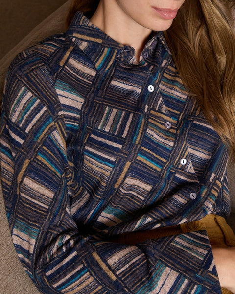 Geometric print shirt for women with long sleeves and collared neckline, a statement blouse for office-to-evening styleprint
