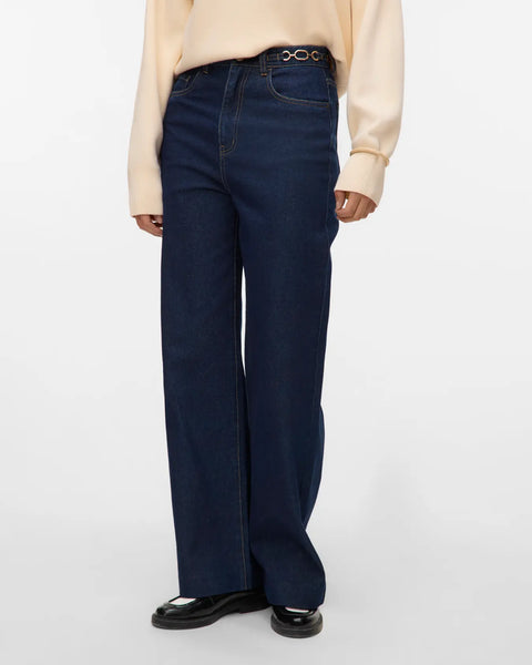 Women's full-length dark wash wide-leg jeans with high waist and classic denim details for versatile everyday wear.