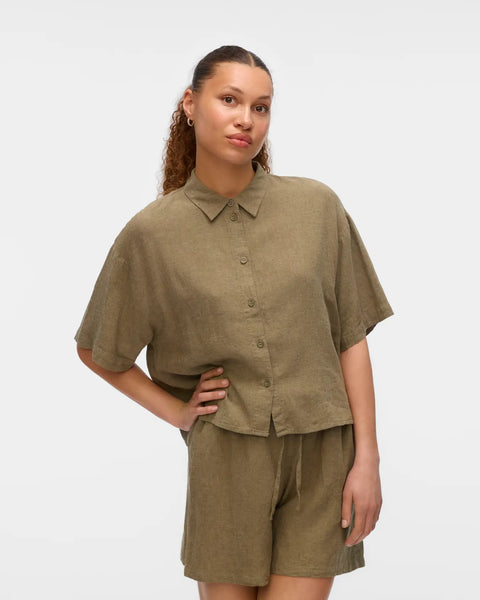 Women's olive linen-blend button-front shirt with short sleeves, relaxed fit and classic collar for effortless everyday style and summer comfort.