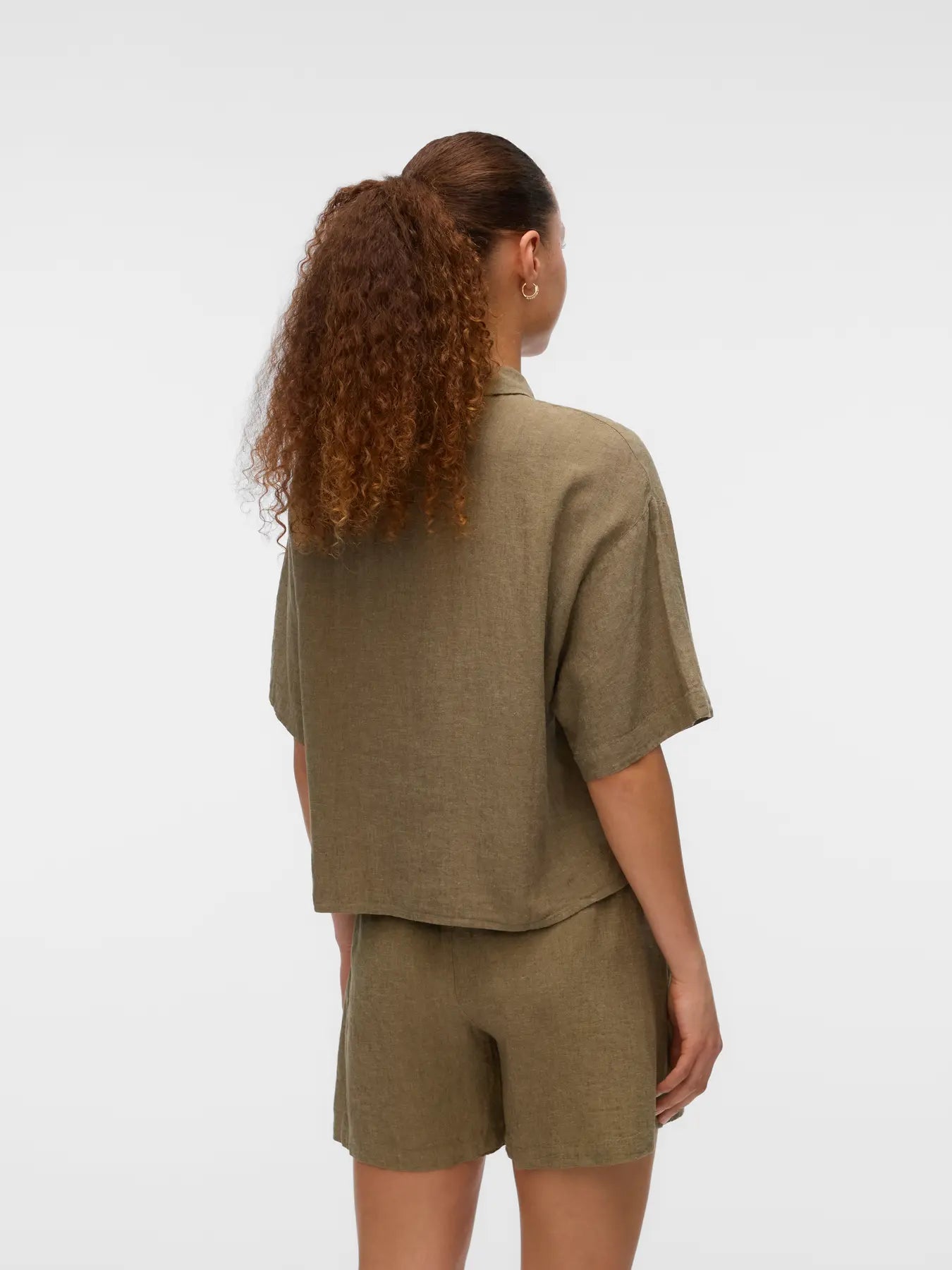 Elegant khaki short sleeve collared blouse featuring a button-front design, lightweight linen-blend fabric and modern relaxed silhouette.