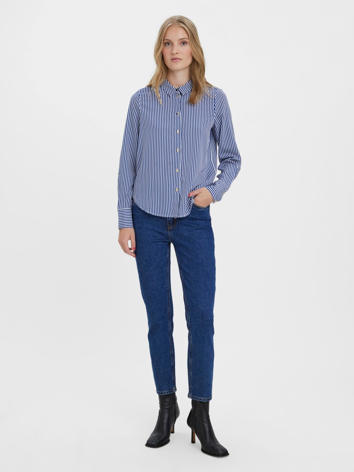 Dark wash denim jeans offering a modern fit, everyday comfort, and versatile wardrobe styling.