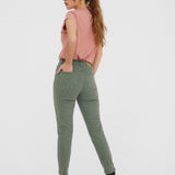 High-waisted green jeans perfect for pairing with sweaters, blouses, and casual tops.