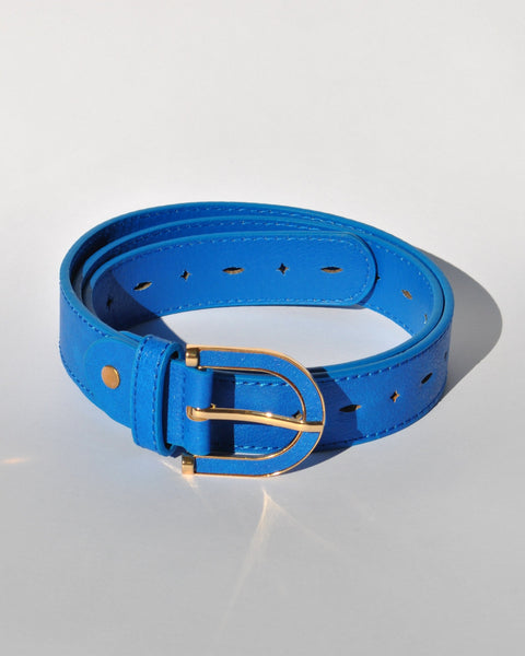 Women's  blue adjustable waist belt with gold trimmed buckle and smooth leather-look finish.