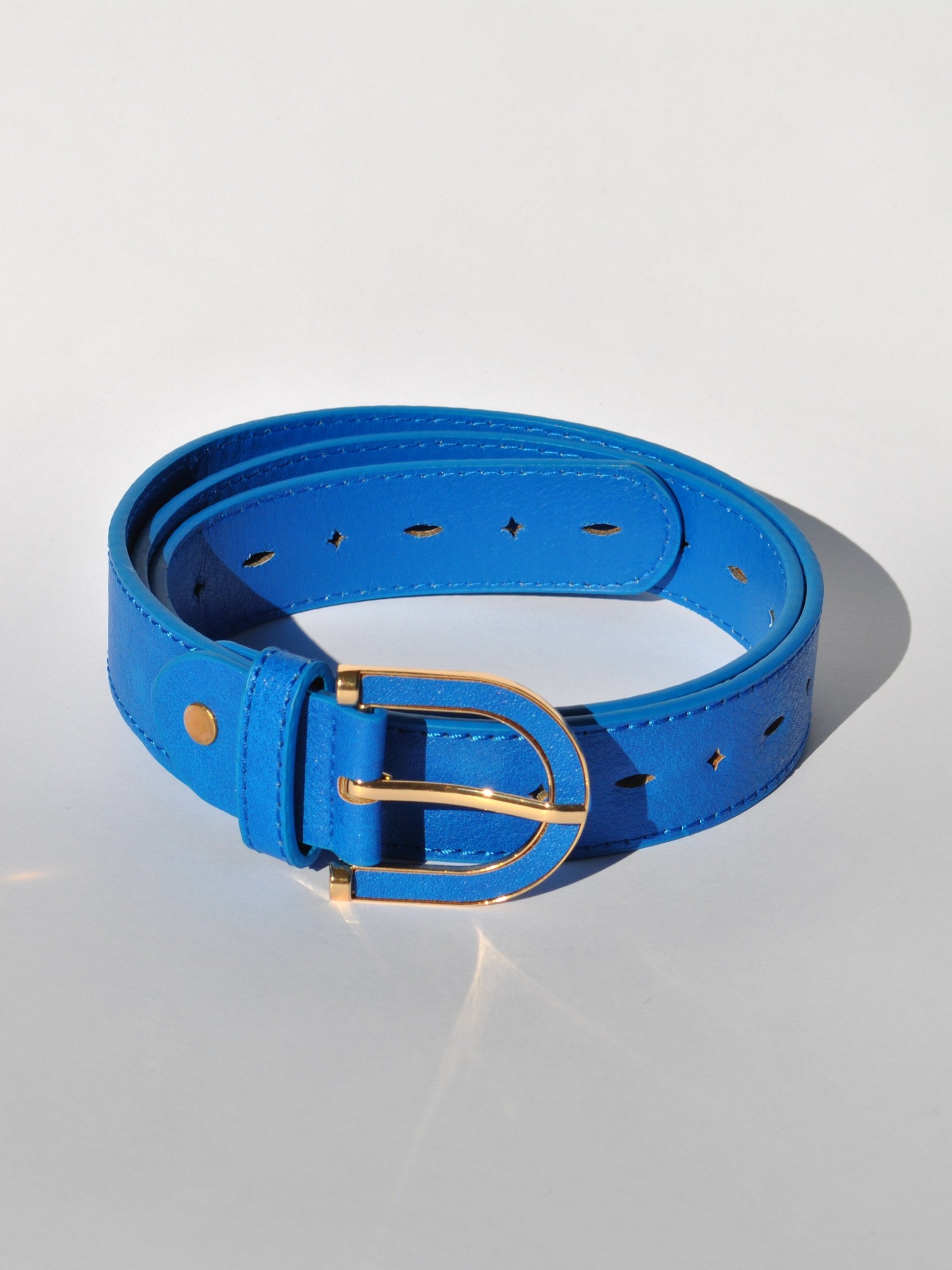 Women's  blue adjustable waist belt with gold trimmed buckle and smooth leather-look finish.