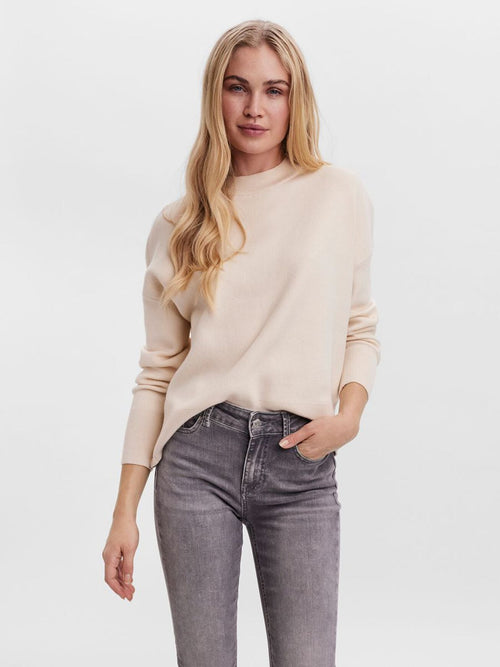 Women's relaxed fit sweater perfect for casual outfits, workwear, and seasonal layering.