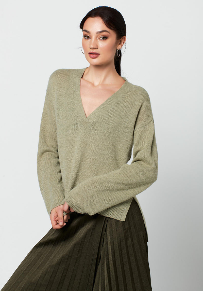 Emelie V-Neck Knit