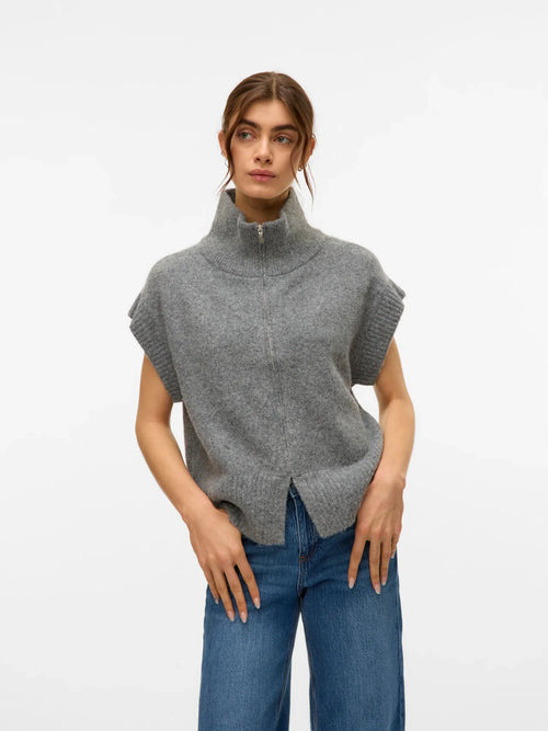 Women’s oversized grey sweater vest with cozy ribbed detailing