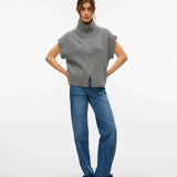 Women’s gray zip-up sweater vest with high neck, cap sleeves, and relaxed fit for trendy layered fall outfits.