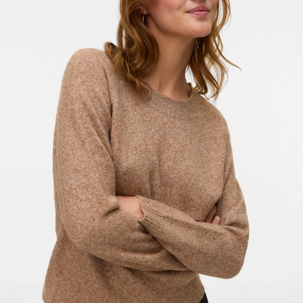 Women’s heathered brown sweater with relaxed silhouette for cozy autumn outfits, office wear, and winter layering.