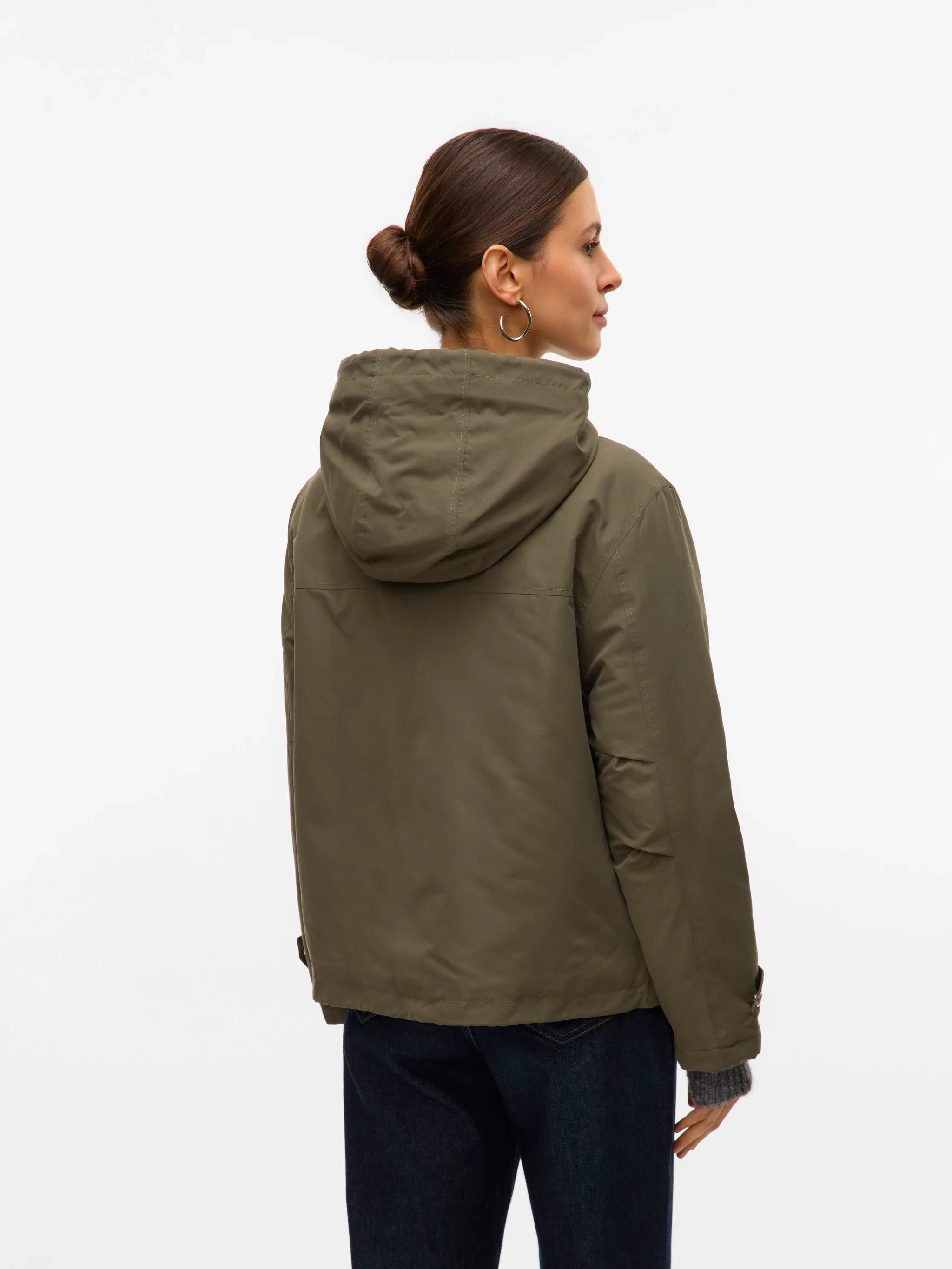 Women’s olive green casual jacket with hood, snap closure, and utility-style pockets for versatile weekend and travel outfits.