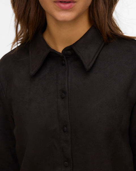 Women's timeless collared blouse with long sleeves and tonal button details for effortless day-to-night styling.