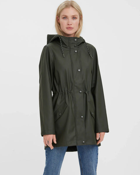 Women’s dark olive green hooded raincoat with drawstring waist and snap-front closure for stylish rainy-day and transitional weather outfits.