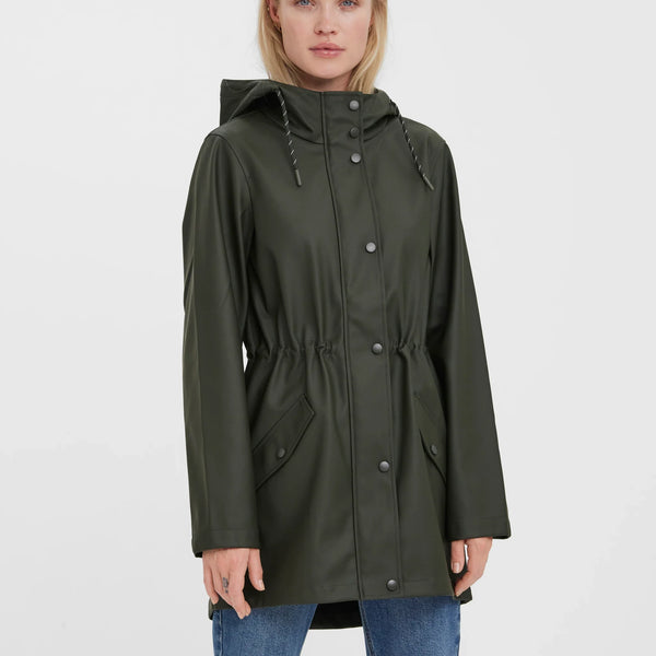 Women’s dark olive green hooded raincoat with drawstring waist and snap-front closure for stylish rainy-day and transitional weather outfits.
