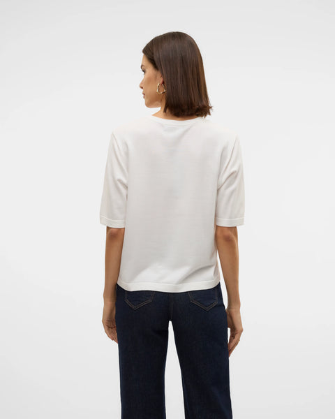 Elegant ivory short sleeve sweater featuring a fine knit texture, relaxed fit and classic crew neck for sophisticated everyday outfits.